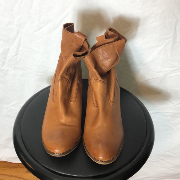 Sundance Leather Ankle Boots - Picture 2 of 13